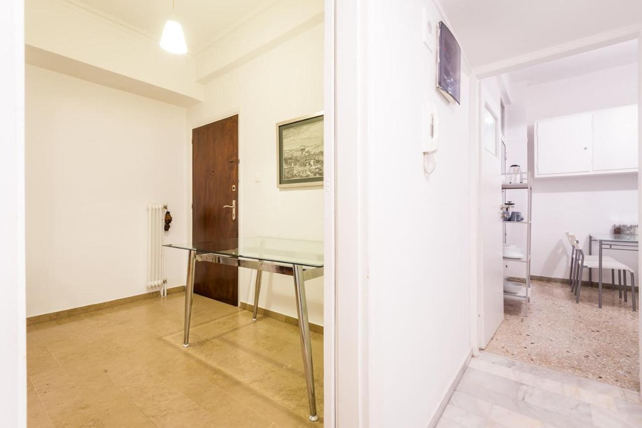 Homey Apartment For 4 People In Koukaki Athènes Extérieur photo